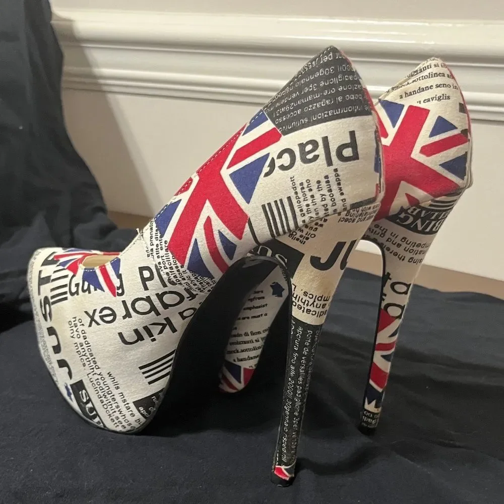 Liliana Newsprint Union Jack Platform Heels. Size 8.5 womens - Picture 6 of 9
